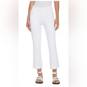 Lyssé High Rise Ankle Baby Bootcut Jeans in White | S